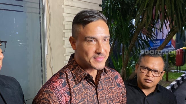 Sempat Viral Hingga Bikin Nama Baiknya Tercoreng, Hamish Daud Pastikan Tak Urus Gaji Karyawan: Saya Bukan Dirutnya