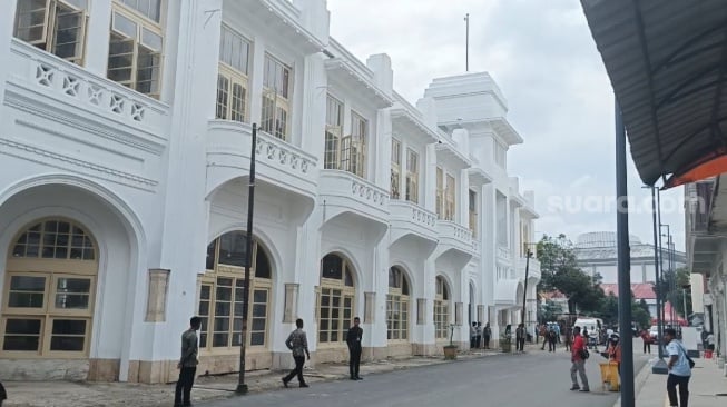 Gedung Warenhuis Medan. [Suara.com]