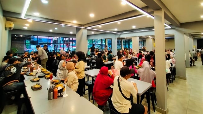 Liburan Akhir Tahun, Ini Tips Memilih Restoran yang Cocok untuk Berkumpul Bersama Keluarga