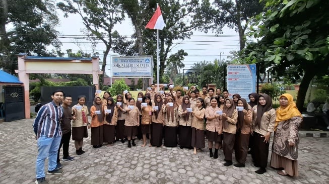 Dorong Peningkatan Literasi Keuangan, Bank Mandiri Kenalkan Produk Perbankan ke 93.000 Pelajar di Indonesia