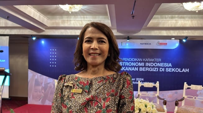 Ketua Umum IGC, Ria Musiawan dalam acara Edukasi Pendidikan Karakter Berorientasi Gastronomi Indonesia di Jakarta, Sabtu (14/12/2024). (Suara.com/Dini Afrianti Efendi)