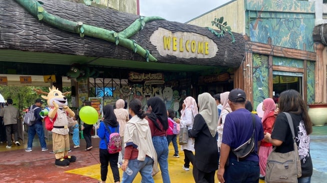 Meriahkan Libur Natal dan Tahun Baru, Jungleland Hadirkan Boneka Salju Setinggi 10 Meter hingga Jungle Slide Rainbow!