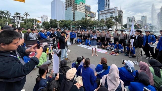 Aksi BEM SI Kerakyatan di Kawasan Monas Jakarta, Kamis (26/12/2024). [Ist]