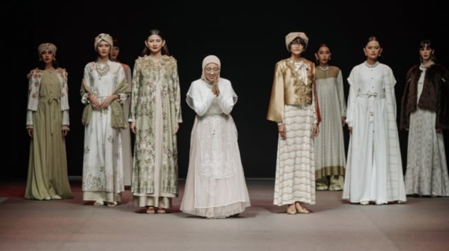 Geela Hadirkan Koleksi 'Harmoni' di Spotlight Indonesia 2024: Perpaduan Budaya dan Elegansi Modest Fashion