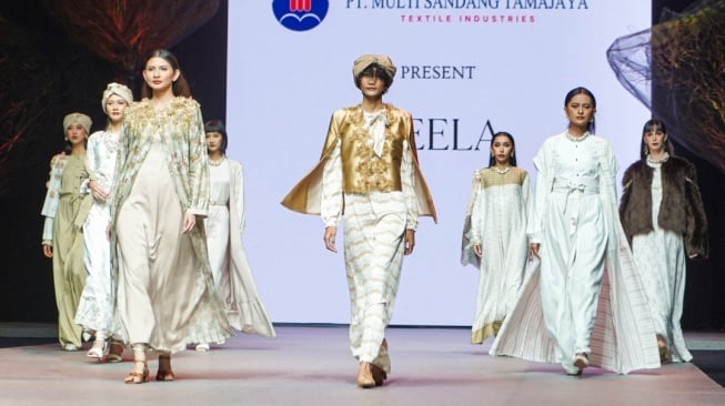 Geela Hadirkan Koleksi 'Harmoni' di Spotlight Indonesia 2024: Perpaduan Budaya dan Elegansi Modest Fashion (Dok. Istimewa(