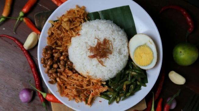 Resep Rahasia Nasi Uduk Rice Cooker Gurih dan Pulen, Cuma 4 Langkah!