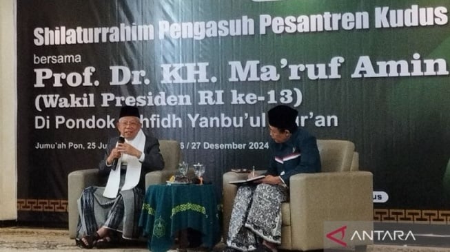 Ma'ruf Amin Ajak Kiai Beri Warna Positif pada Politik Nasional