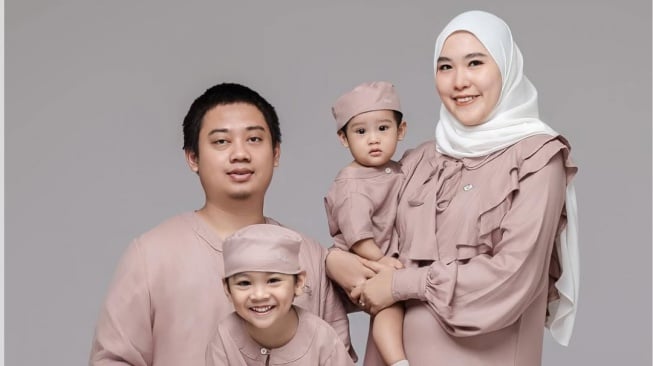 Perjalanan Inspiratif Pemilik Brand Fashion Anak Asal Madiun Crucil (Instagram)