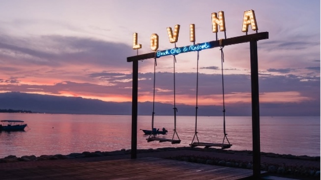 Berburu Sunset dan Mencari Keberadaan Lumba-Lumba di Pantai Lovina