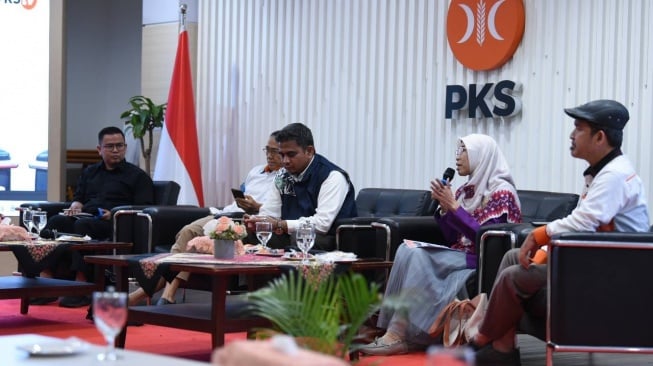 PKS Soroti PHK Massal 80 Ribu Pekerja di 2024, Minta Pemerintah ke Depan Lebih Pro Buruh