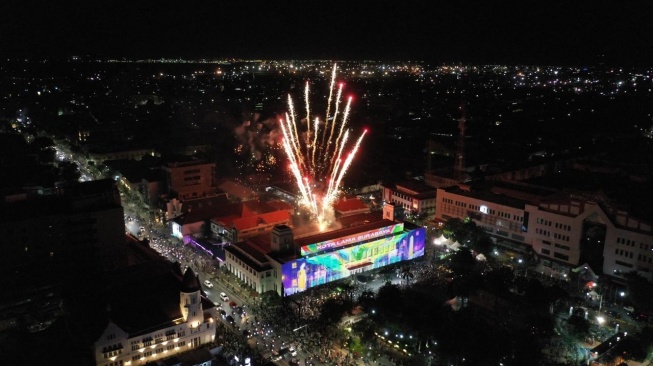 Jadwal dan Titik Perayaan Malam Tahun Baru di Surabaya, Ada Live Musik Akustik