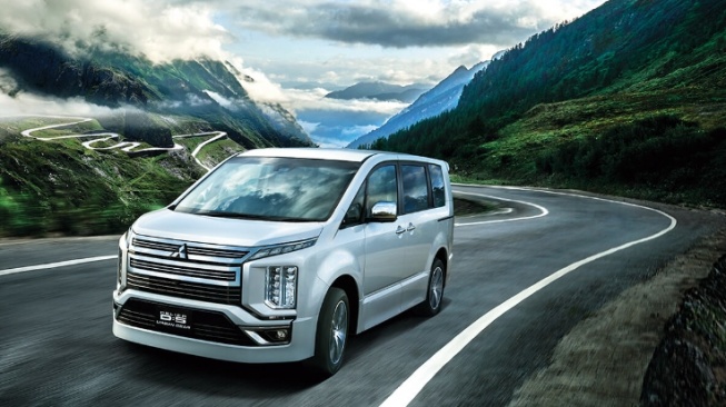 Mitsubishi Delica D:5. (Mitsubishi Jepang)