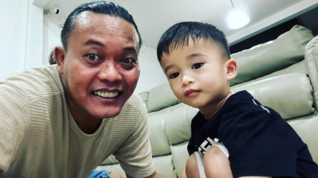 Adzam Sekolah di Mana? Umurnya Baru 3 Tahun, tapi Bahasa Inggrisnya Sudah Bikin Sule Kagum