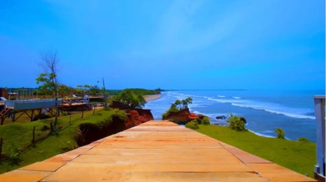 Pantai Padang Betuah, Jadi Spot Terbaik untuk Hunting Foto Instagramable