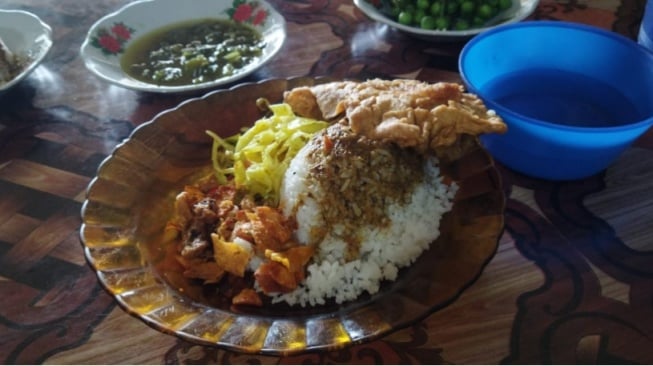 Lezatnya Masakan Padang Cahaya Cimpago di Pekanbaru, Ada Rimbang Hijaunya