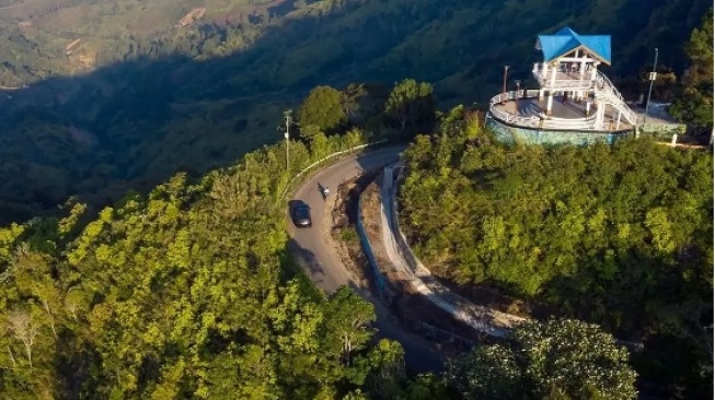 Bukit Khayangan Jambi, Menyaksikan Keindahan Alam bak Negeri di Atas Awan