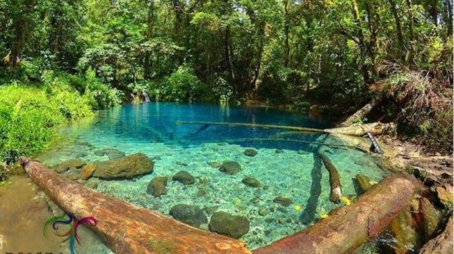 Merasakan Sensasi Berenang di Danau Kaco yang Memiliki Panorama Indah