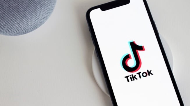 Fenomena Repost Quotes Tiktok sebagai Representatif Perasaan