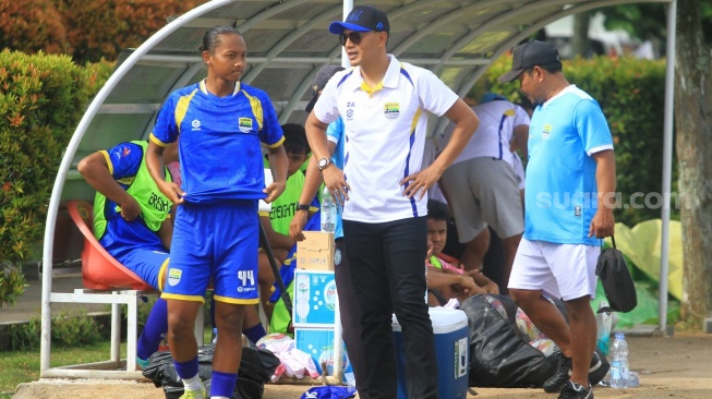 Wawancara Eksklusif Zaenal Arief Legenda Persib: Bicara Karier hingga Shin Tae-yong [Suara.com/Rahman]