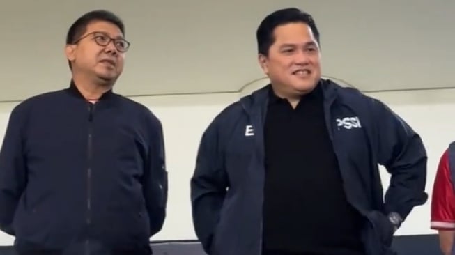 Erick Thohir bareng Bung Towel. (TikTok/@Iijo_online)