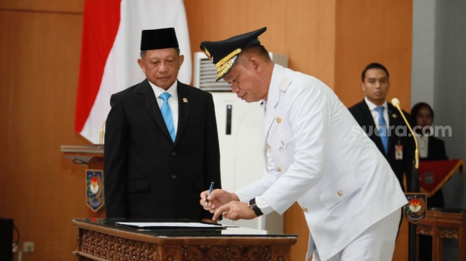 Prof Fadjry Djufry resmi menjabat sebagai Pj Gubernur Sulsel. Ia dilantik Menteri Dalam Negeri Tito Karnavian, di Gedung Kemendagri, Jakarta, Selasa, 7 Januari 2025 [SuaraSulsel.id/Humas Pemprov Sulsel]