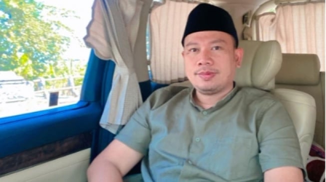 Vicky Prasetyo Ternyata Jadi Sosok yang 'Jerumuskan' Dede Sunandar ke Dunia Politik