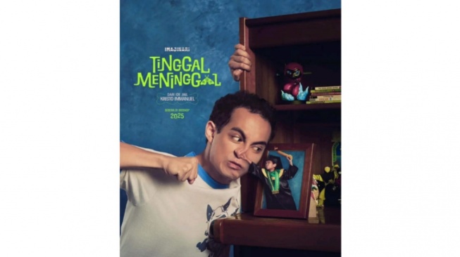 Ernest Prakasa Rilis Teaser Poster Film Tinggal Meninggal, Bikin Kepo Deh!