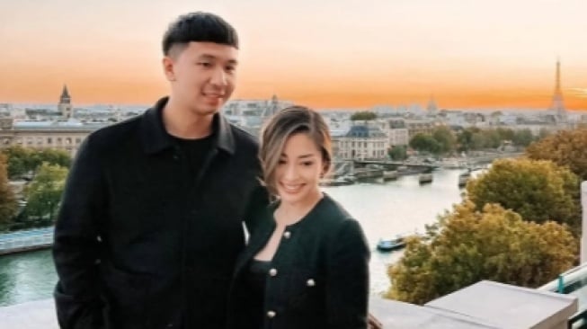 Nikita Willy Ogah Kentut di Depan Suami, Ini Manfaat Buang Angin Dekat Pasangan