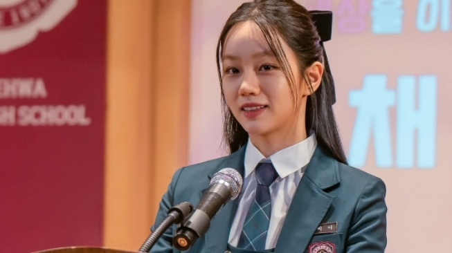 Jadi Murid Jenius Tapi Licik, Ini Detail Karakter Hyeri di Friendly Rivalry