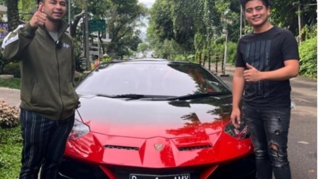 Koleksi mobil mewah Raffi Ahmad [Instagram]