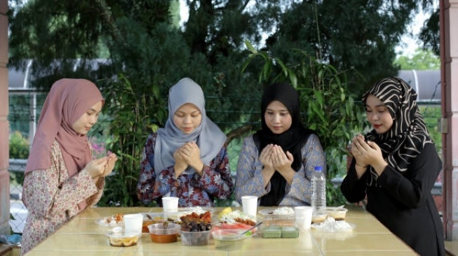 Warga Palembang, Ini Jadwal Buka Puasa 3 Ramadan 1446 Hijriah dan Doanya