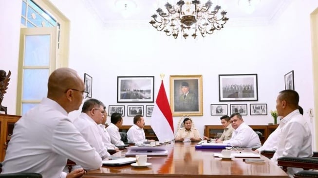 Tegaskan Komitmen Berantas Korupsi, Prabowo Beri Banyak Arahan ke Jaksa Agung Muda di Istana