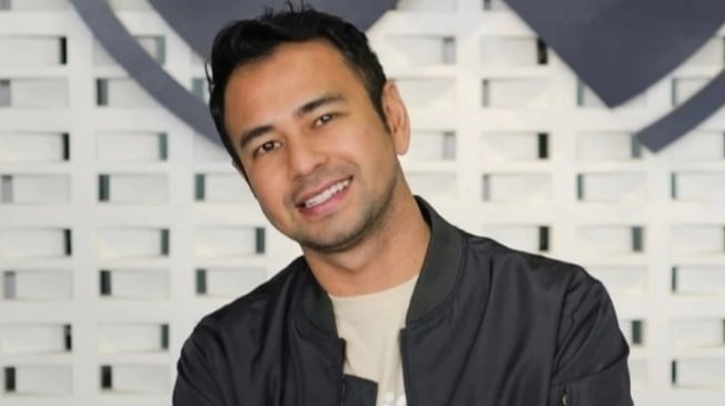 Alibi Miris Mobil Dinas Ambil Berkas Ketinggalan, Raffi Ahmad Didesak Mundur dari Jabatan