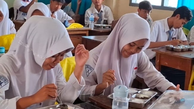 Ilustrasi makan bergizi gratis di Lampung. Pelaksanaan program makan bergizi gratis dilakukan bertahap di Lampung. [ANTARA]