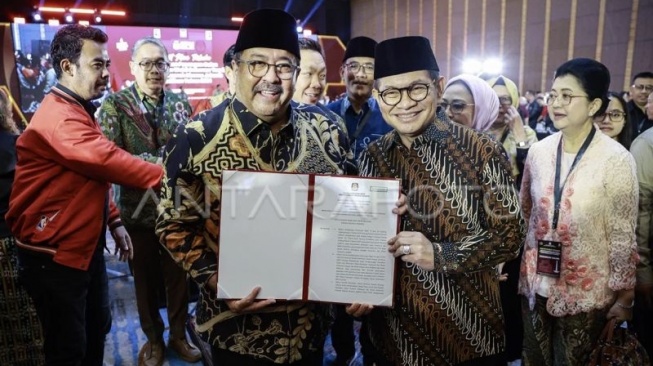 DPRD Jakarta Resmi Tetapkan Pramono-Rano Karno sebagai Gubernur-Wakil Gubernur Terpilih