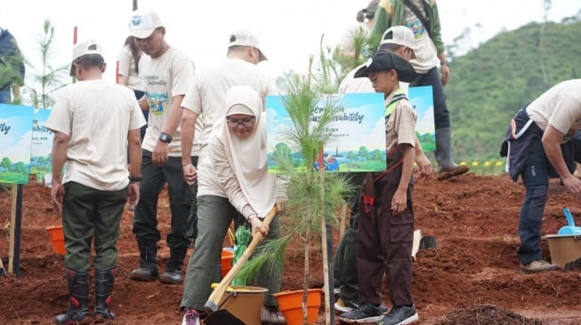 PEPC JTB Tanam 157,7 Ribu Pohon di Area Seluas 127,48 Ha di Cianjur