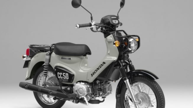 Honda Cross Cub 50 (YoungMachine)