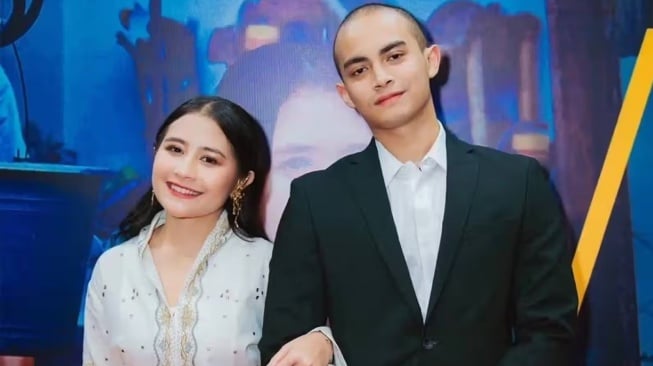 Apa Pekerjaan Omara Esteghlal? Intip Karier Mentereng Pacar Baru Prilly Latuconsina