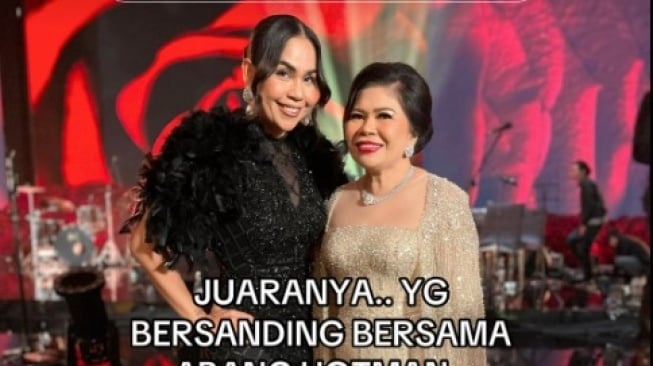 Melaney Ricardo jadi MC pesta nikah anak sulung Hotman Paris, Frank Hutapea (TikTok/@melaney_ricardo)