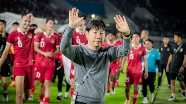 RESMI! Republik Indonesia Berterima Kasih ke Shin Tae-yong