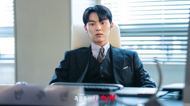 Miliki Alter Ego, Ini Peran Choi Hyun Wook di Drakor My Dearest Nemesis