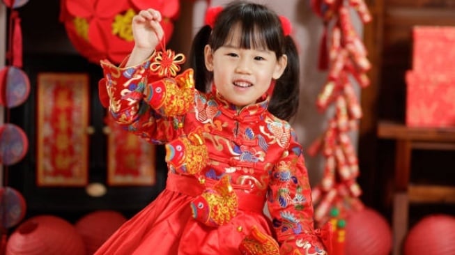 7 Model Baju Imlek Anak Perempuan: Dari Cheongsam Modern Hingga Hanfu yang Anggun