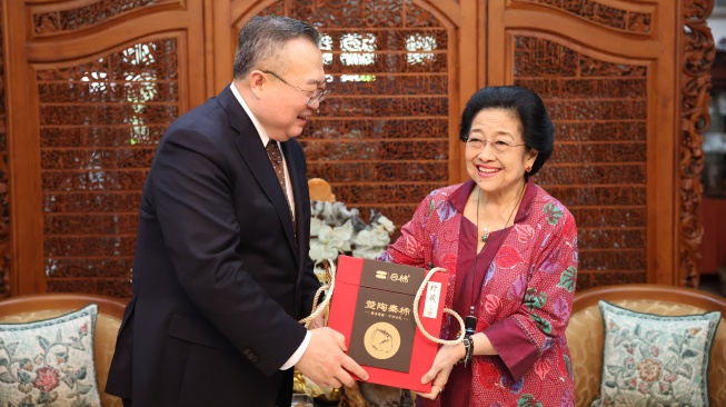 Dapat Salam dari Xi Jinping, Megawati Ingin Bertemu Food Vlogger dan Youtuber Yunnan yang Viral