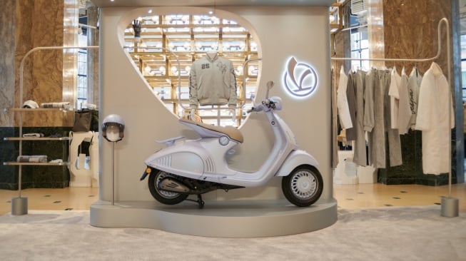 Vespa 946 Snake Edisi Terbatas, Hanya Tersedia 888 Unit di Seluruh Dunia