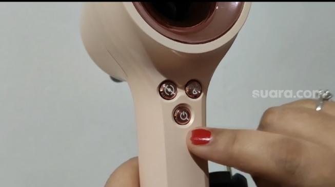 Infinix High Speed Hair Dryer. [Suara.com/Dythia]