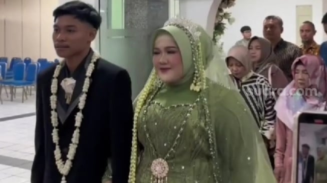 Viral Wanita Ditinggal Kabur Calon Suami, Sosok Pengganti Jadi Omongan