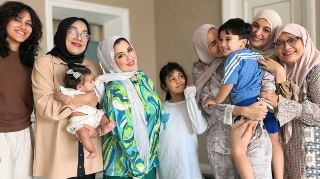 Humaira, anak angkat Zaskia Sungkar dan Irwansyah [Instagram/@zaskiasungkar15]