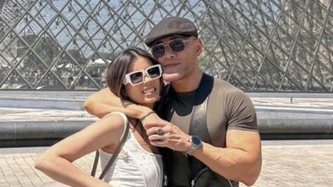 Deddy Corbuzier dan Sabrina Chairunnisa. [Instagram/sabrinachairunnisa]