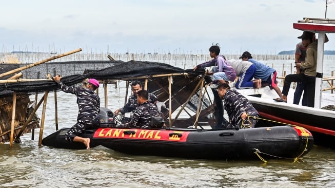 Pengacara Ini Ungkap 8 Poin Perbuatan Melawan Hukum Pagar Laut: Untuk Sterilkan Nelayan dan Untungkan Oligarki