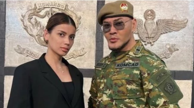 Deddy Corbuzier dan Sabrina Chairunnisa (Instagram/mastercorbuzier)